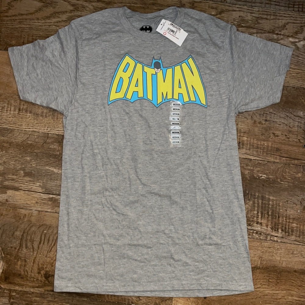 NWT BATMAN DC Light Gray T-Shirt